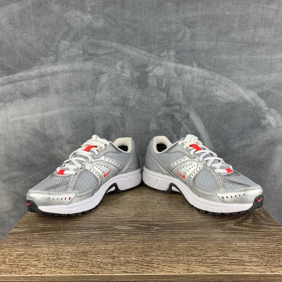 NEW Nike Dart 7 - Picture 4 of 8